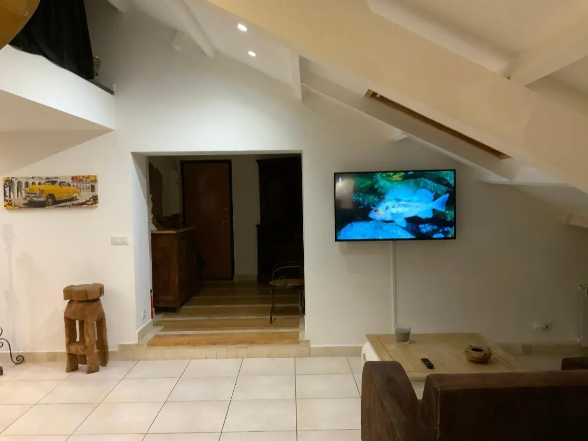 Le Loft Apartment Saint-Etienne-de-Tinee 0*,  France